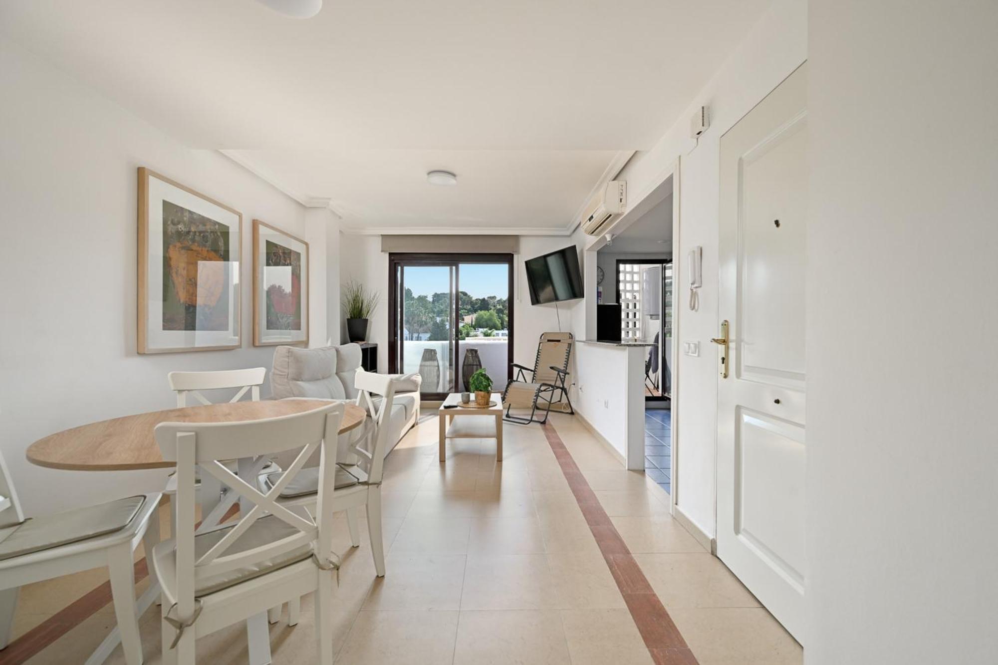 Charming 1-bedroom Walk To Puerto Banus! * Marbella