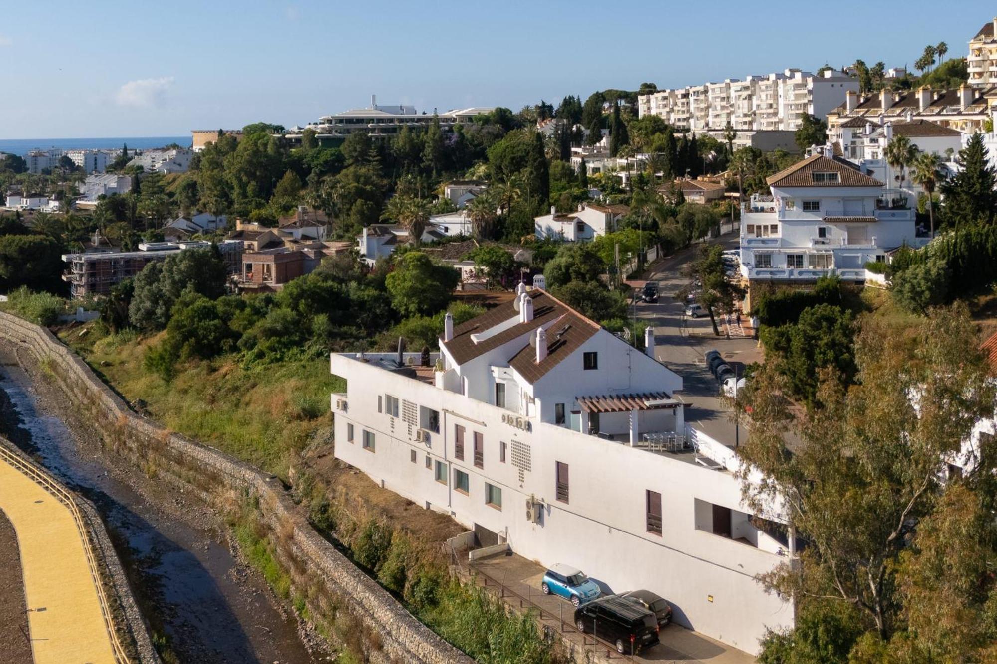 Charming 1-bedroom Walk To Puerto Banus! * Marbella